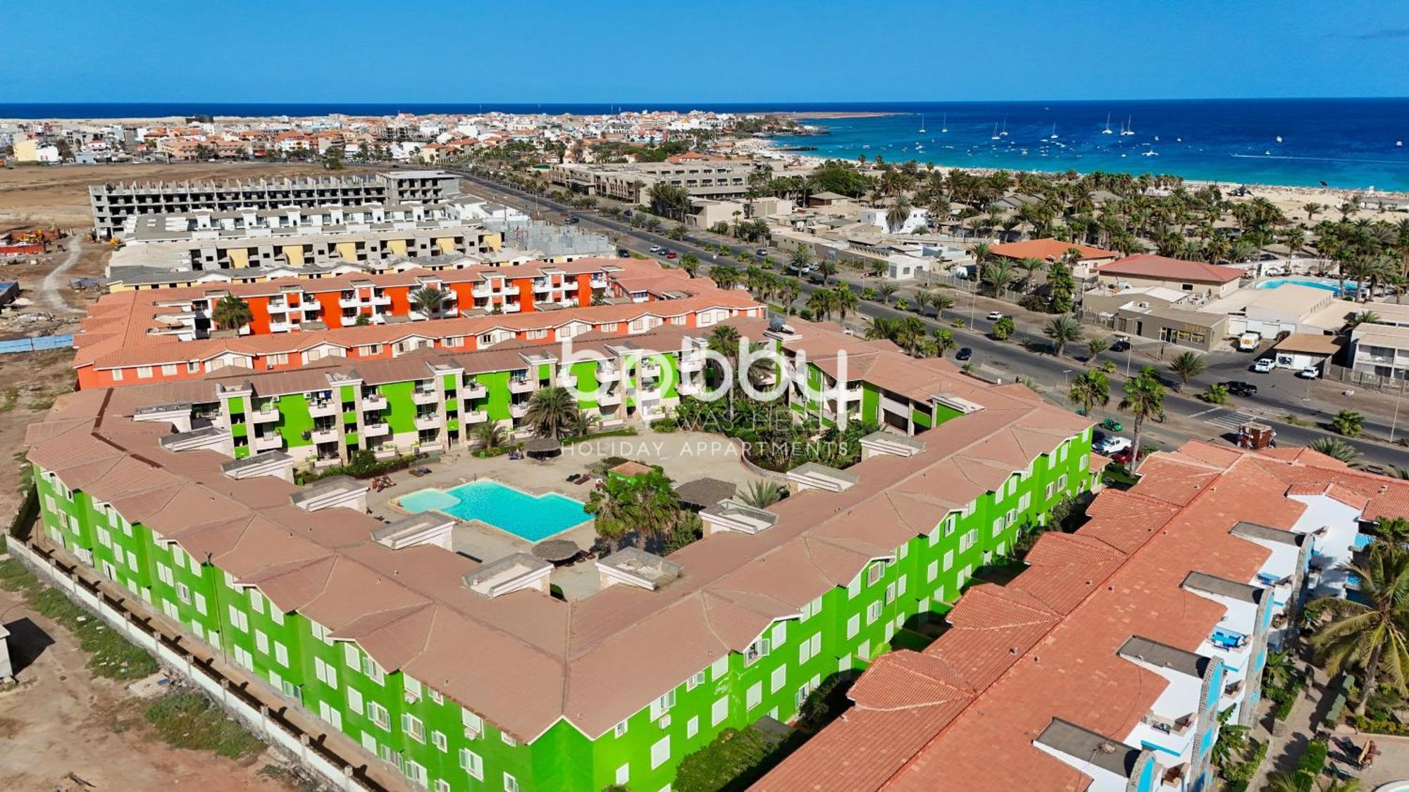 Djadsal Moradias - By Bobbywashere Santa Maria Exterior photo